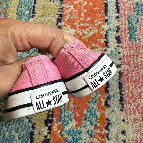 Converse Pink Kids Canvas Sneakers size 4 - Picture 5 of 6